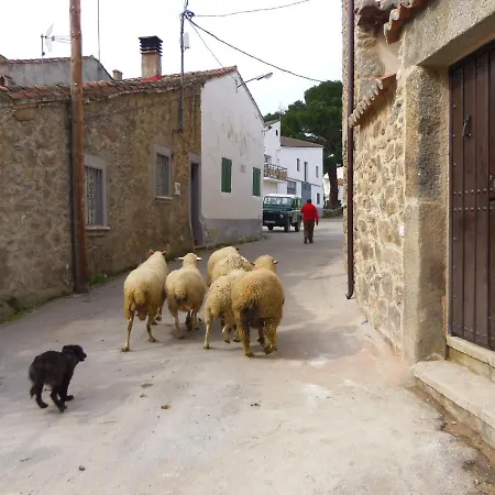 El Caldero Sierra De Bejar بيت للعطل *
